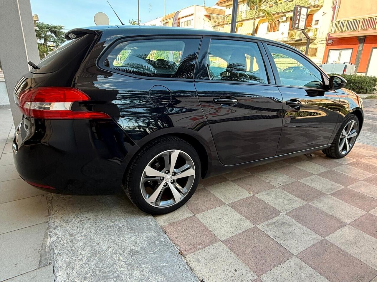 308 BlueHDi 100 S&S Active