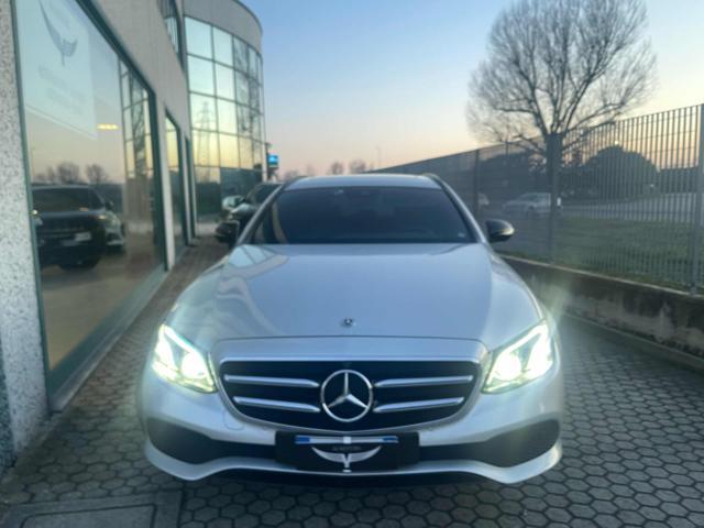 MERCEDES-BENZ E 220 d S.W. 4Matic Auto Premium