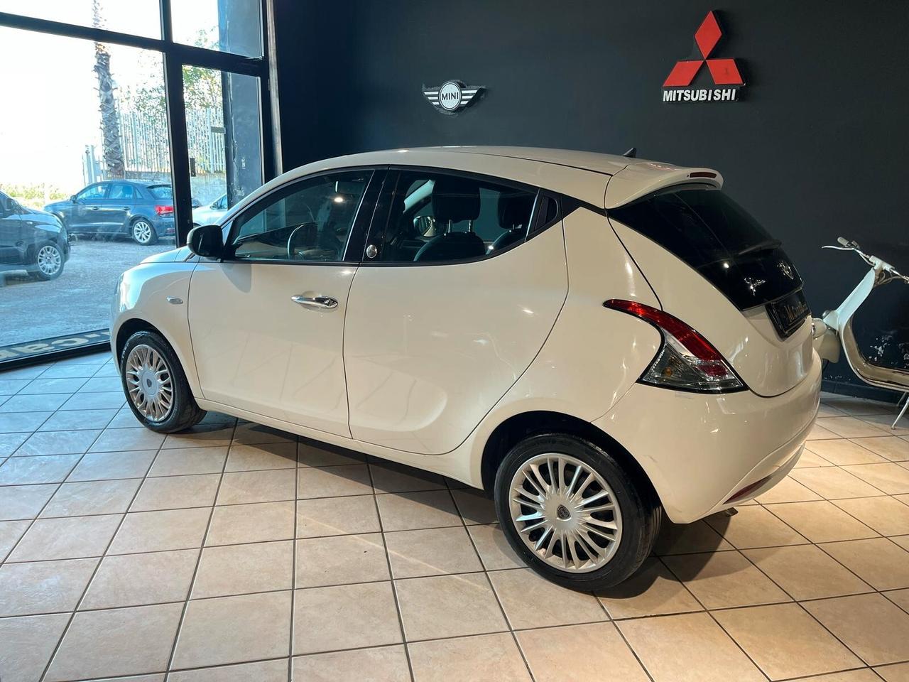 Lancia Ypsilon 2016 GPL