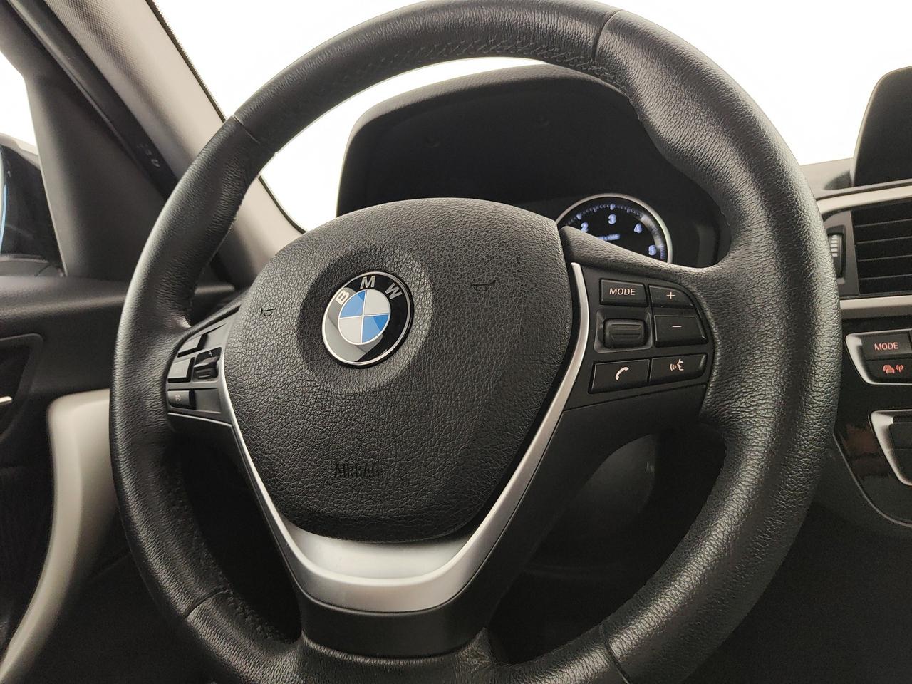 BMW 116d Advantage 5p auto
