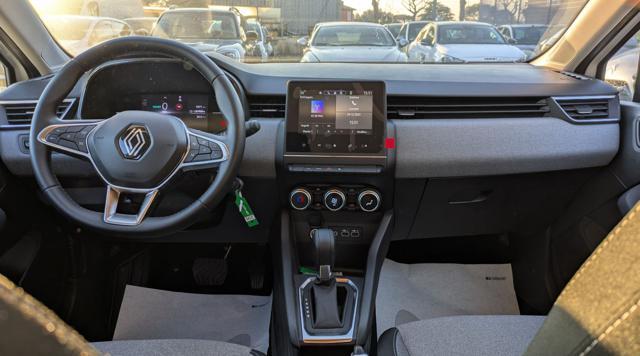 RENAULT Clio FULL HYBRID 1.6cc 145cv E-TECH EVOLUTION