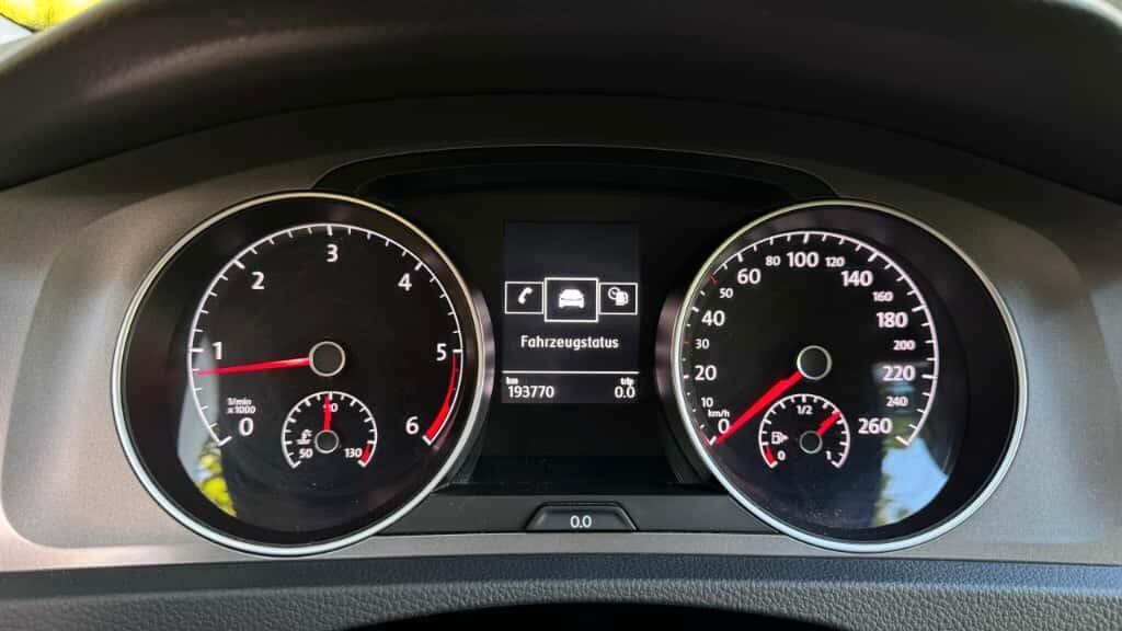 VW 1.6 TDI DSG LOUNGE NEOPATENTATI