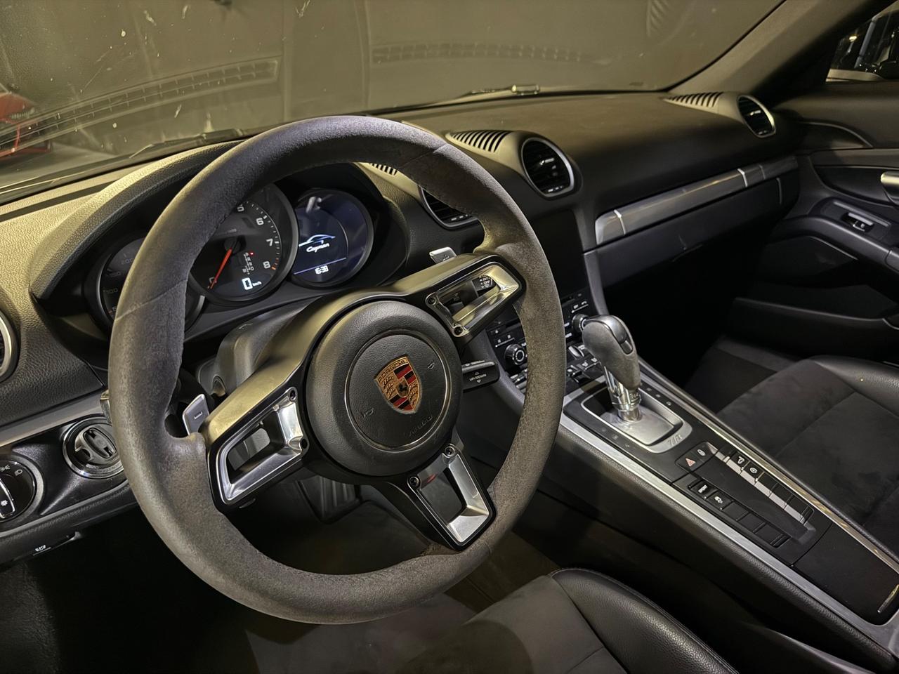 Porsche Cayman 718 PDK