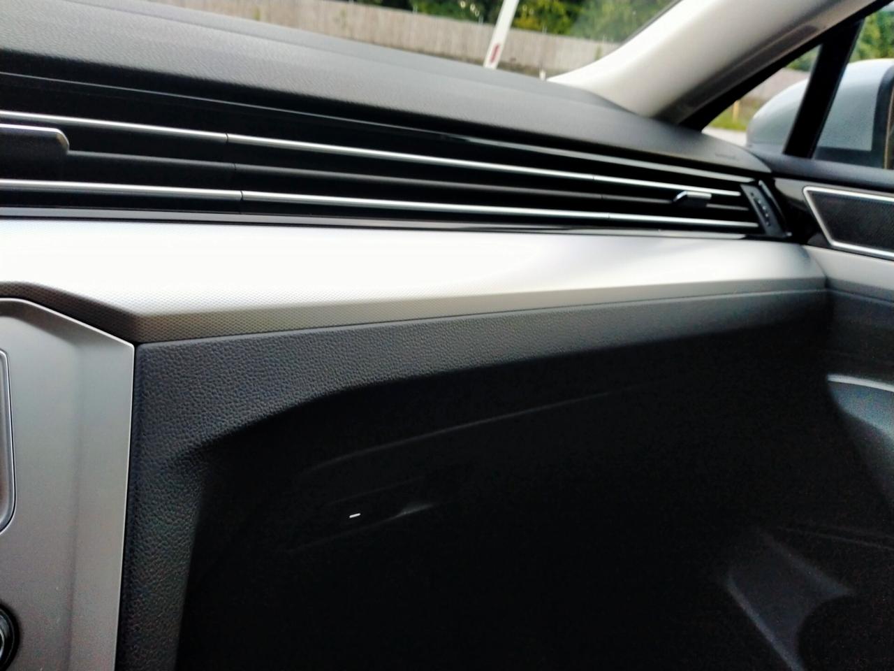 Volkswagen Passat Variant 1.6 TDI 120cv DSG COMFORTLINE SERVICE VW UNIPROP.