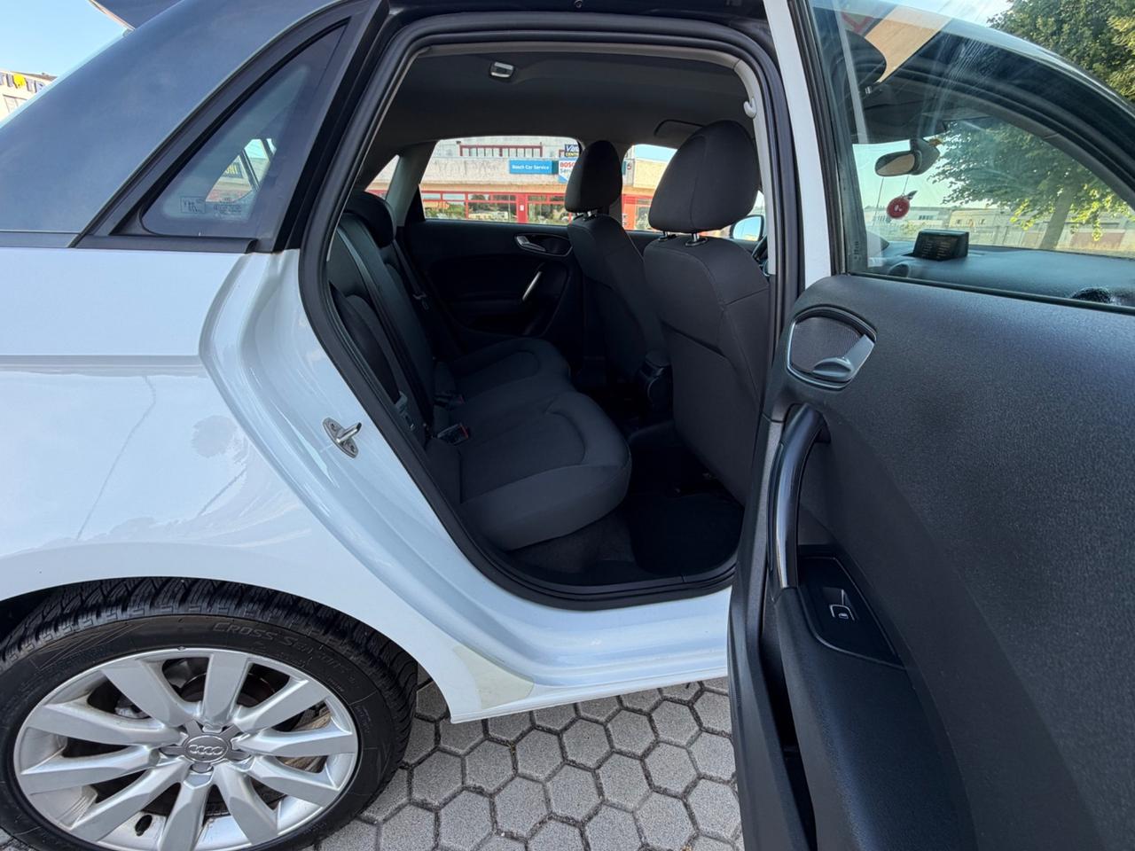 Audi A1 1.6 TDI S-Line 116 CV