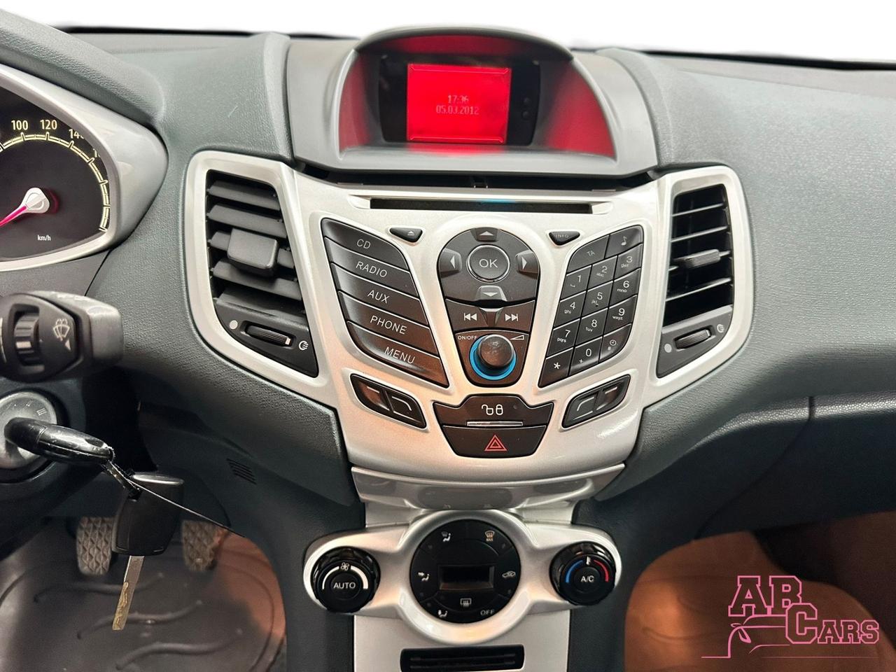 Ford Fiesta 1.4 TDCi 5p. Titanium NEOPATENTATI