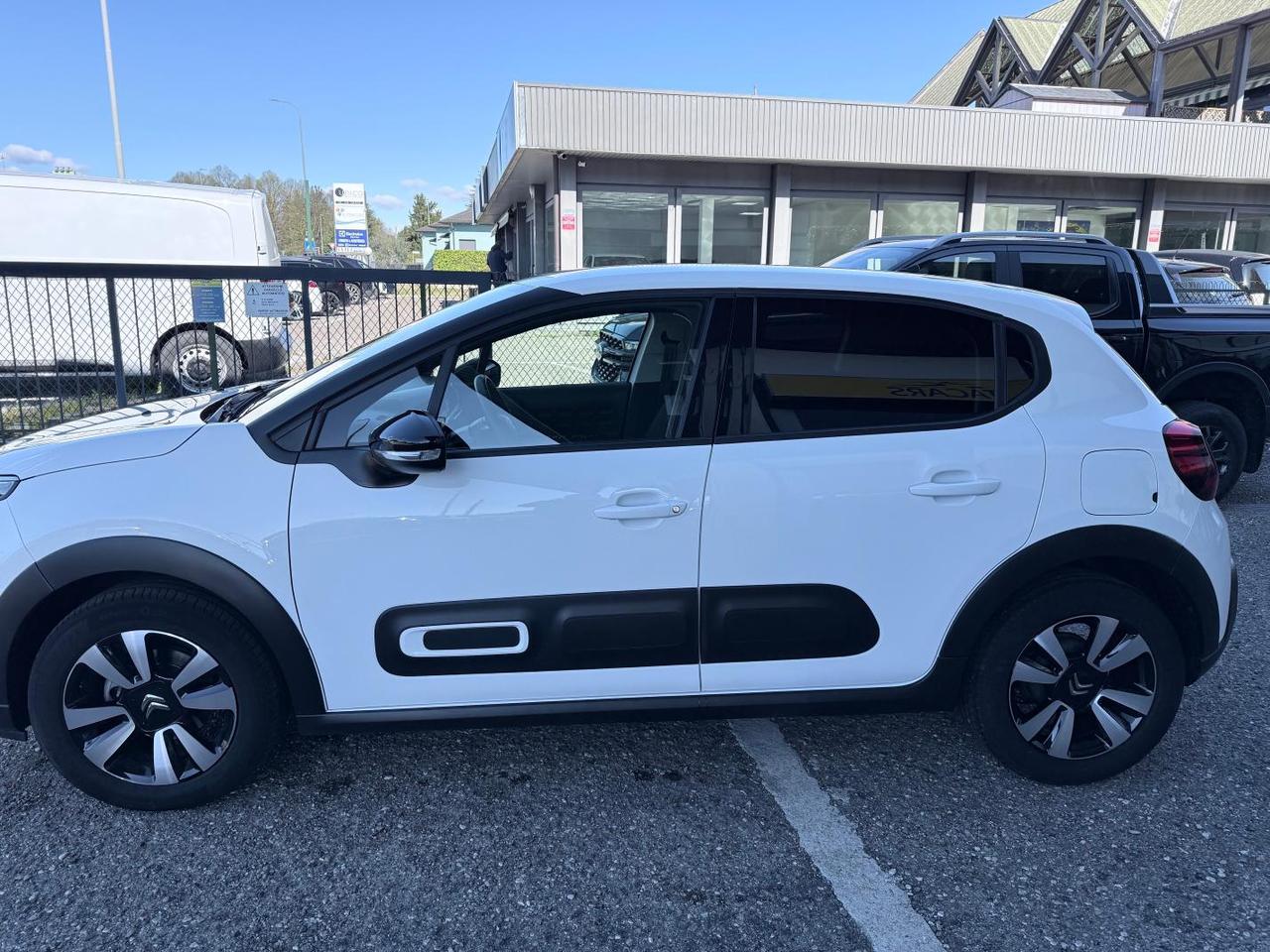 Citroen C3 1.2 puretech Shine s&s 83cv