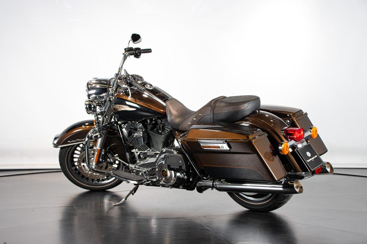 Harley-davidson Road King C.V.O. 110TH° ANNIVERSARY - 2013
