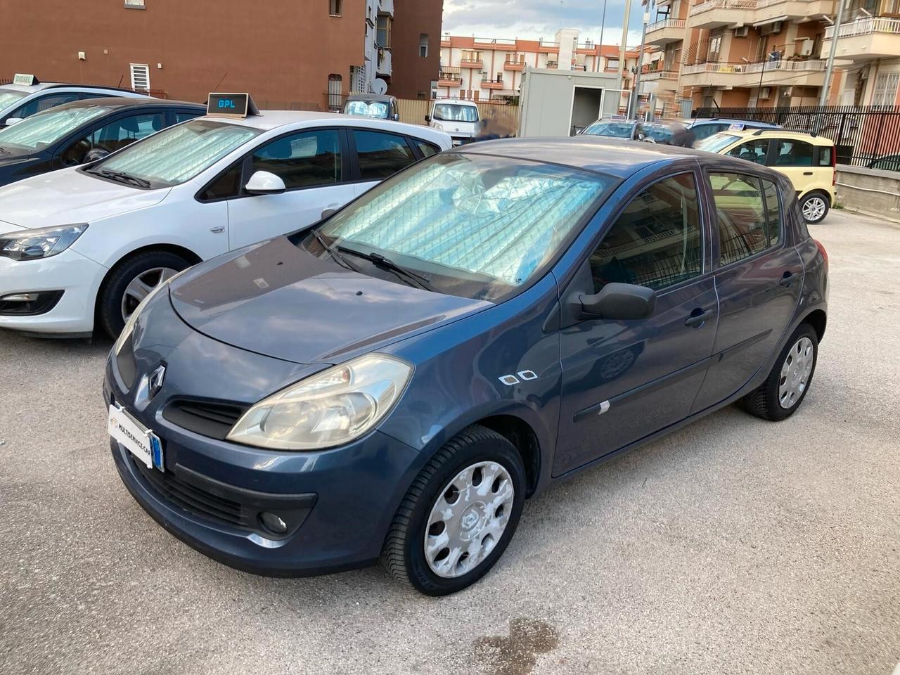 Renault Clio 1.2 16V 5 porte Dynamique