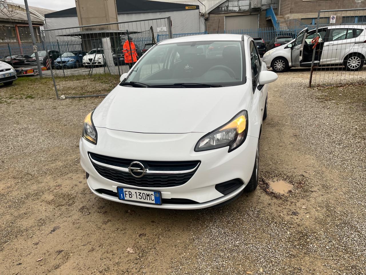 Opel Corsa 1.4 90CV GPL Tech Coupé b-Color 2015