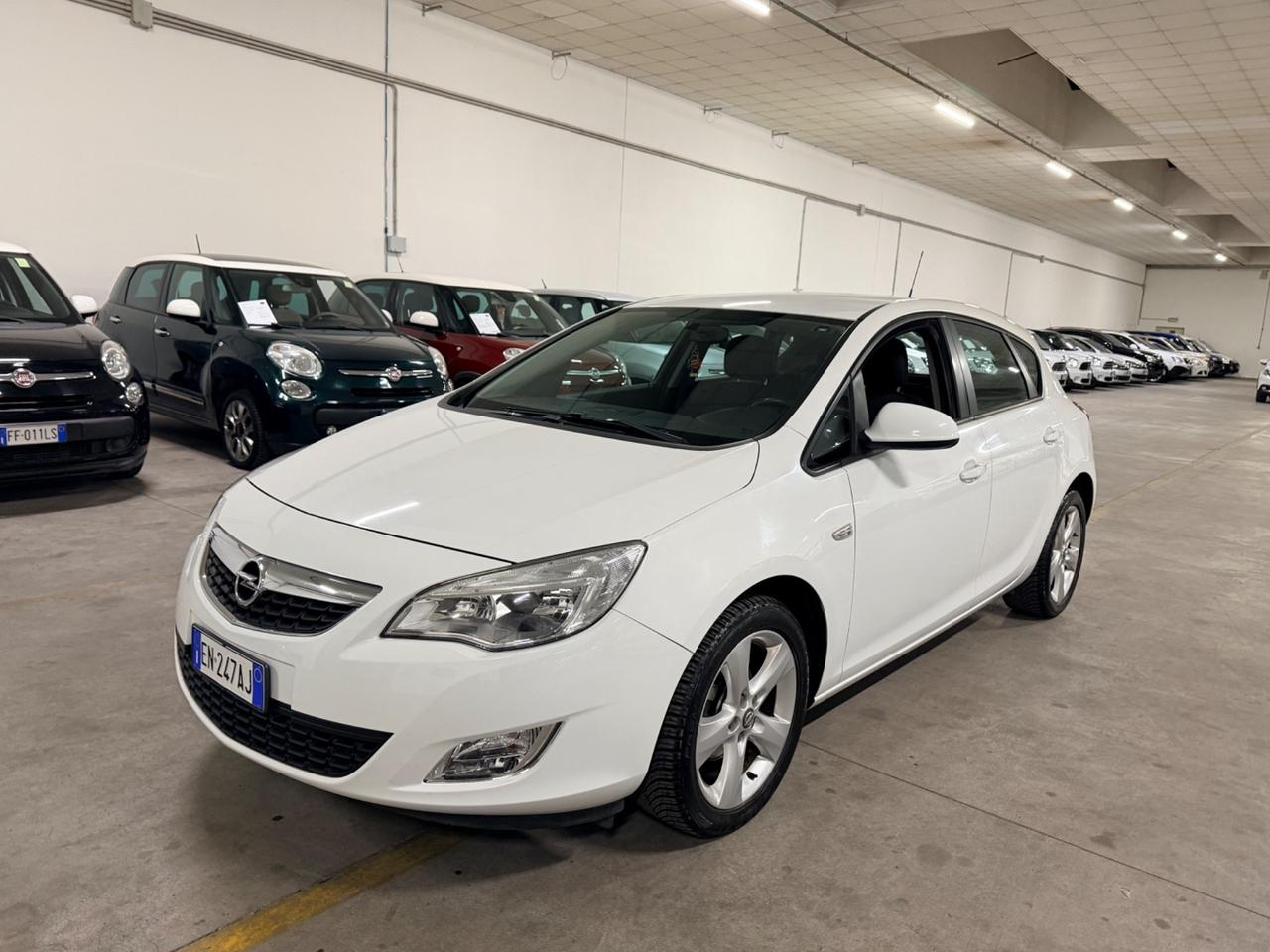Opel Astra 1.4 100CV 5 porte Elective