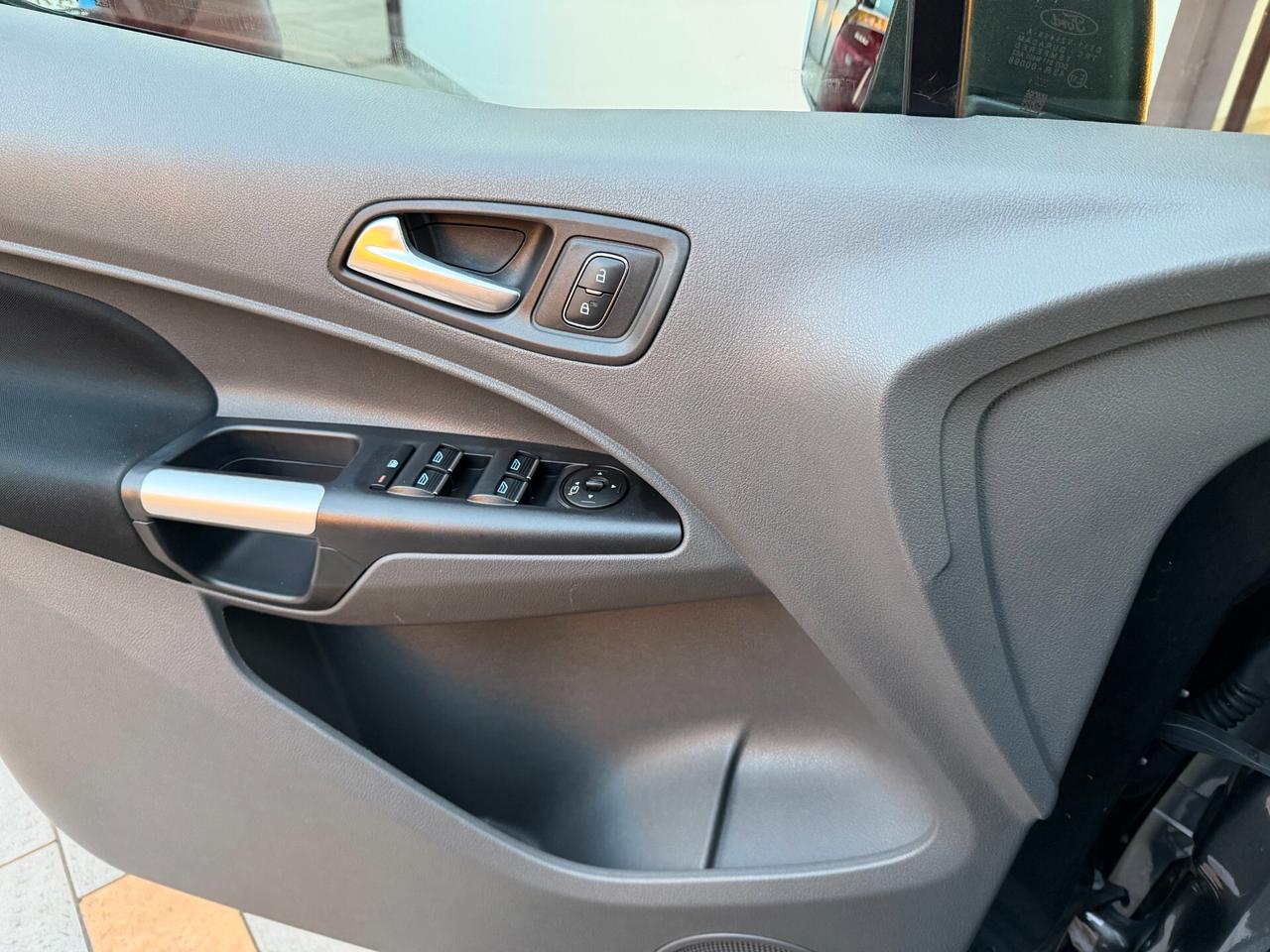 Ford Tourneo Connect 1.5 TDCI 120 cv. ACTIVE (Nav)