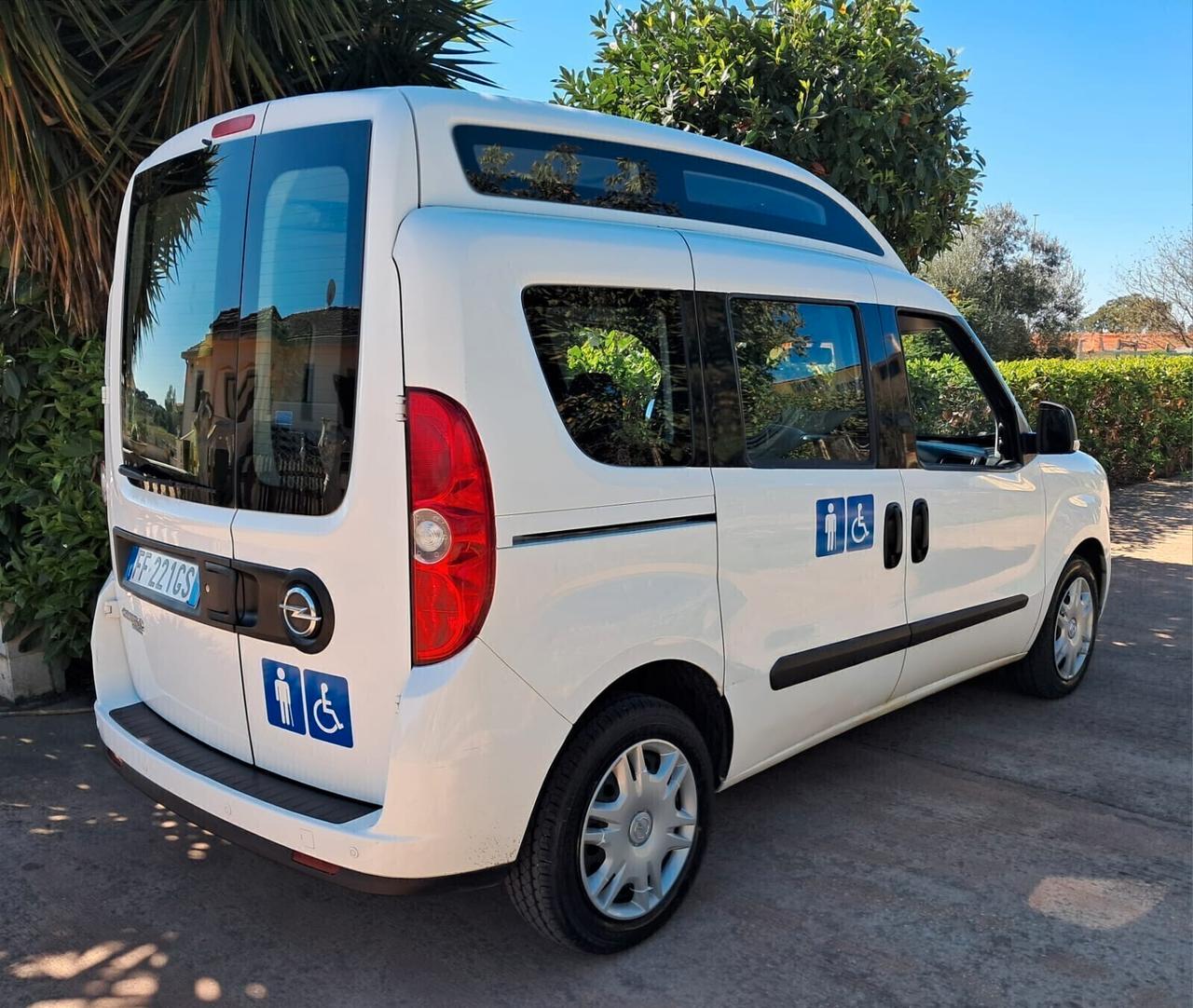 Opel Combo EURO 6 TETTO ALTO TRASPORTO DISABILI