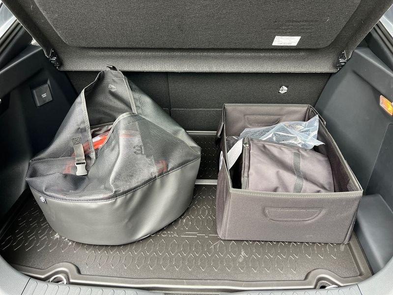 Toyota C-HR 2.0 PHEV Trend