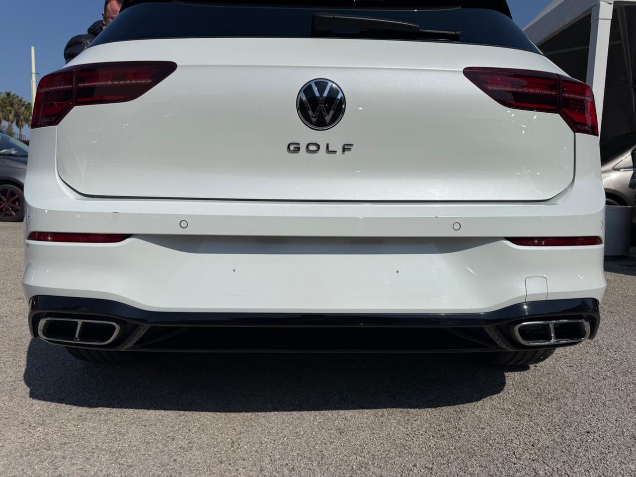 Volkswagen Golf 2.0 TDI 150 CV DSG SCR R-Line Tetto Apri