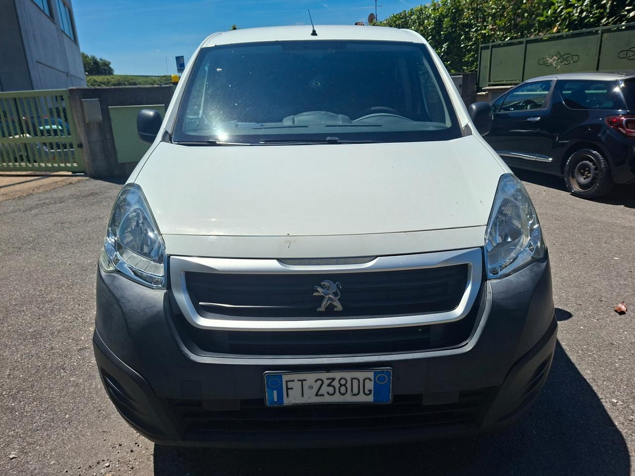 Peugeot Partner 1.6 HDI / EURO 6B / AUTOCARRO