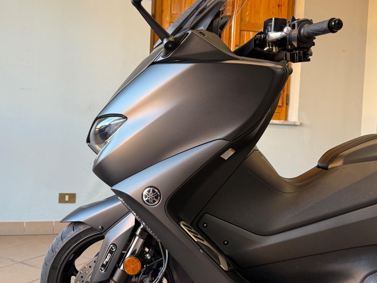 Yamaha T Max 560