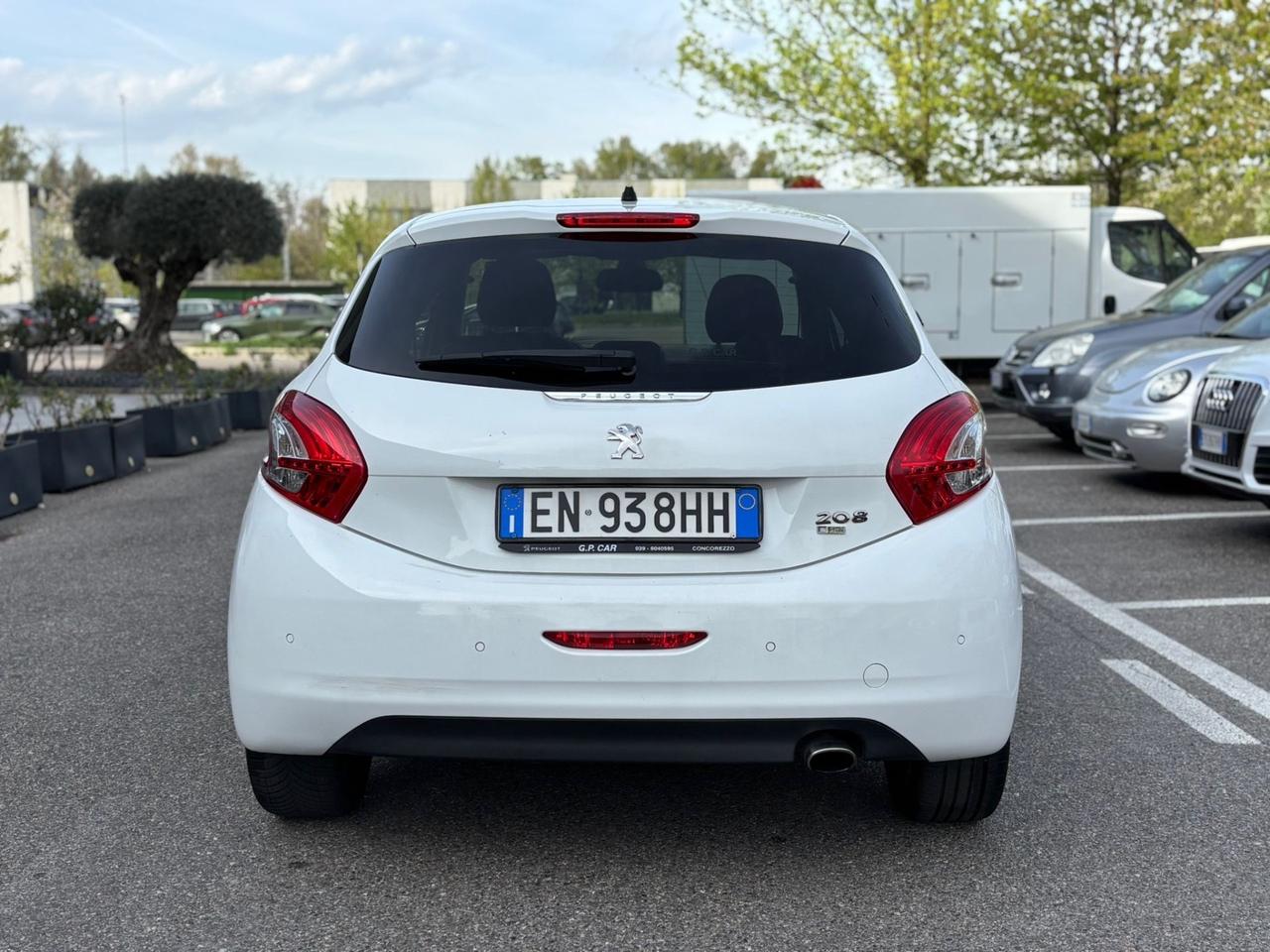 Peugeot 208 1.6 e-HDi 92 CV Stop&Start 3 porte Allure