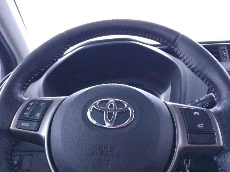Toyota Yaris 5p 1.0 Lounge my16