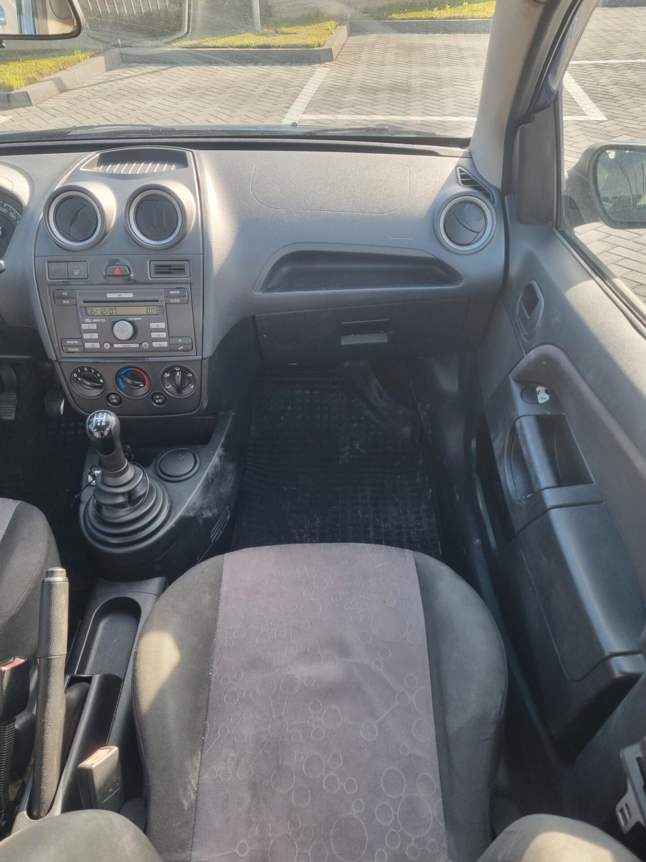 Ford Fiesta 1.4 TDCi 5p. Ghia