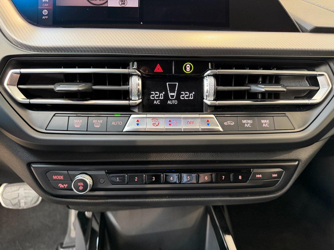 BMW 118 d Msport auto - LED - 18" - Carplay - Pack Luci