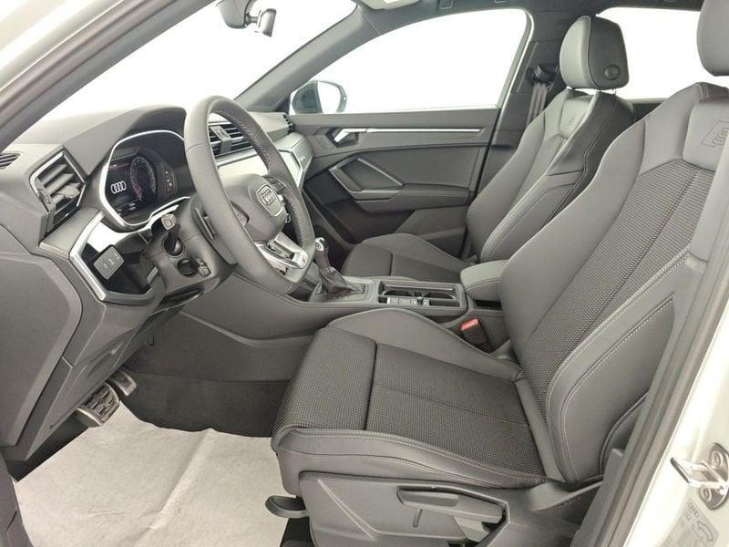 Audi Q3 SPB 40 TDI quattro S tronic Identity Black