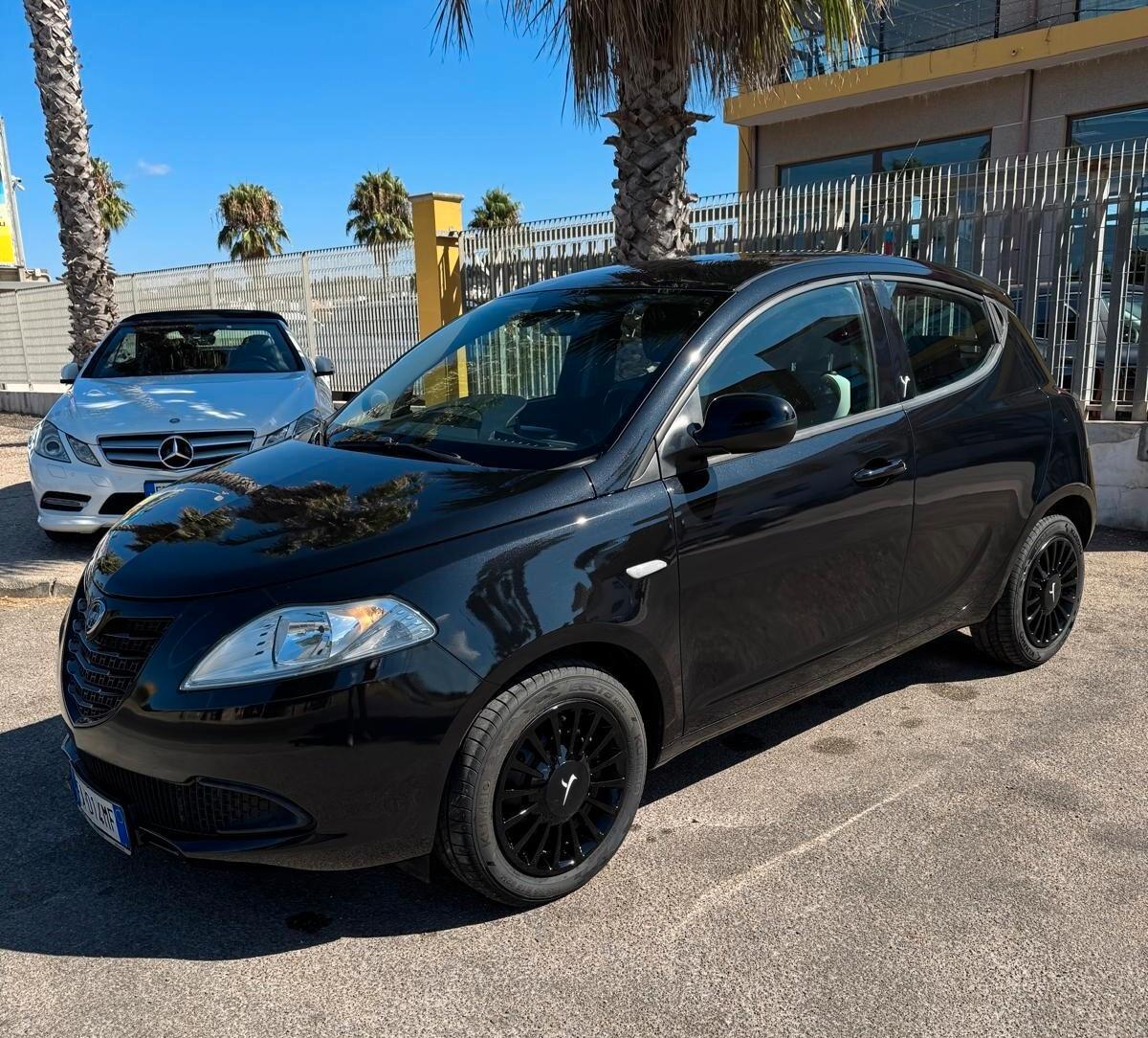 Lancia Ypsilon 1.2 69 CV 5 porte GPL Ecochic Elefantino