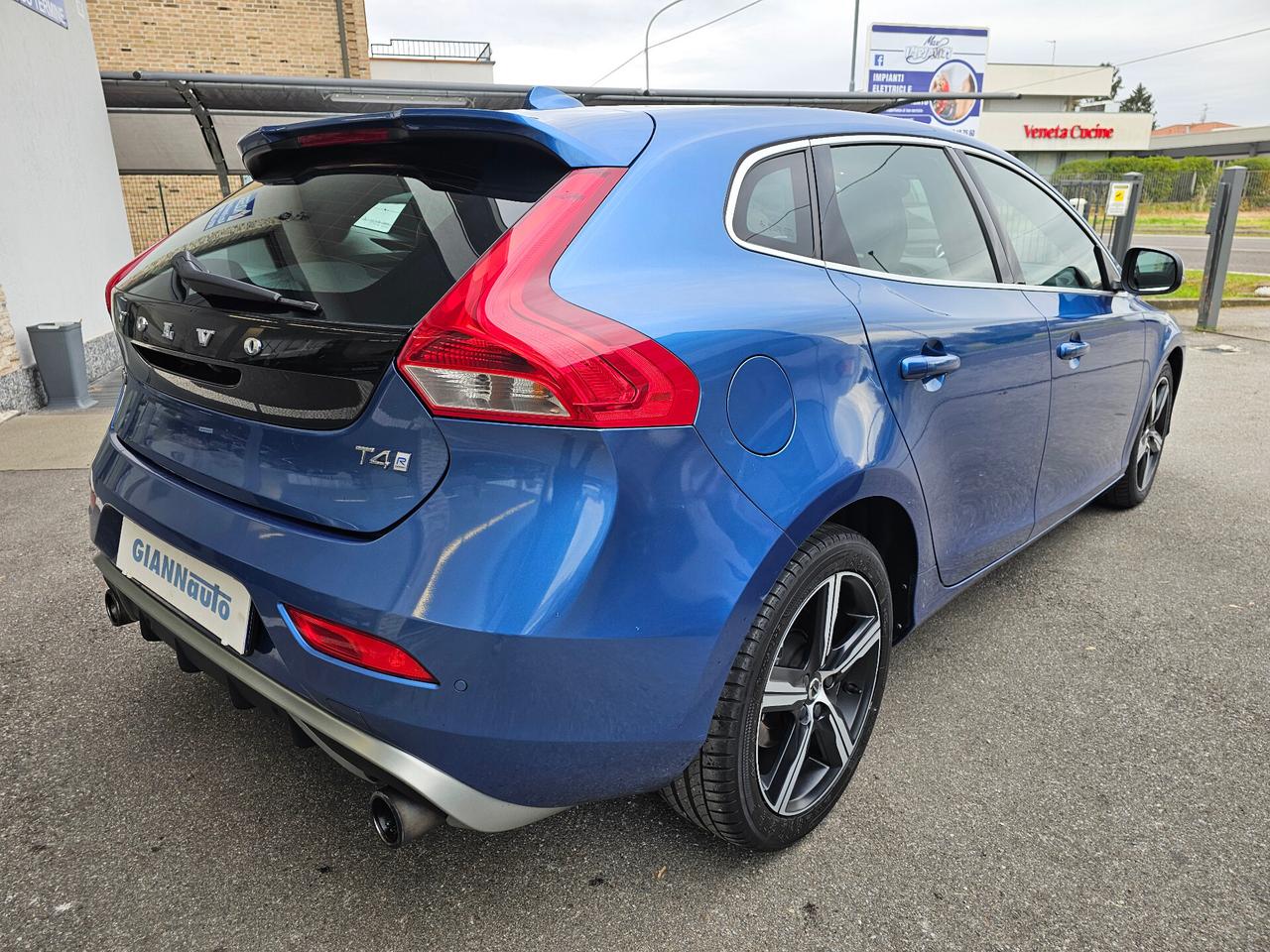 Volvo V40 T5 Geartronic R-design Momentum