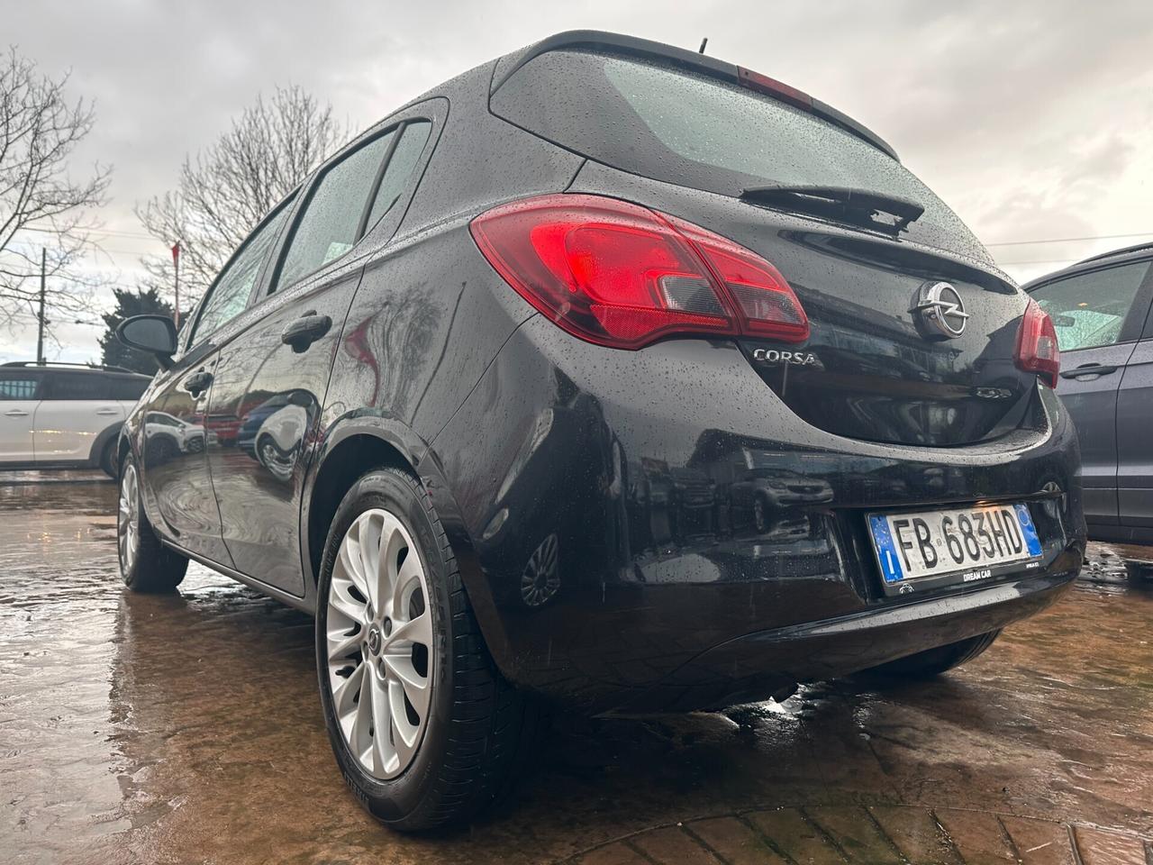 Opel Corsa 1.4 90CV 5 porte b-Color