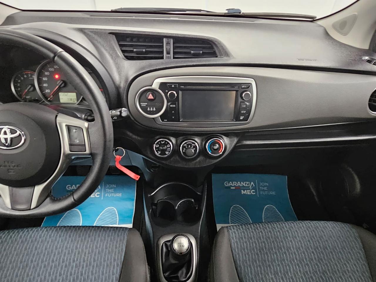 Toyota Yaris 1.0 5 porte Active - NeoPatentati