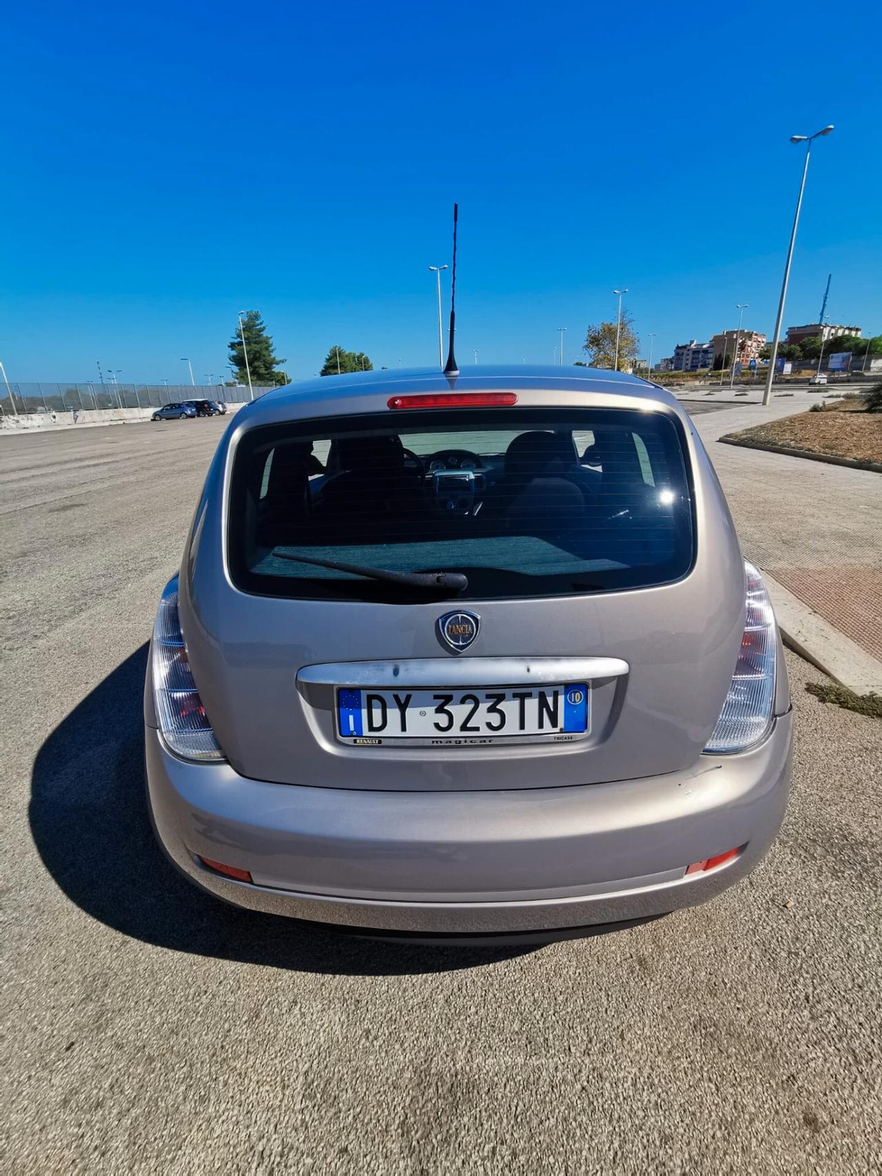 Lancia Ypsilon 1.2 Argento solo km.126000