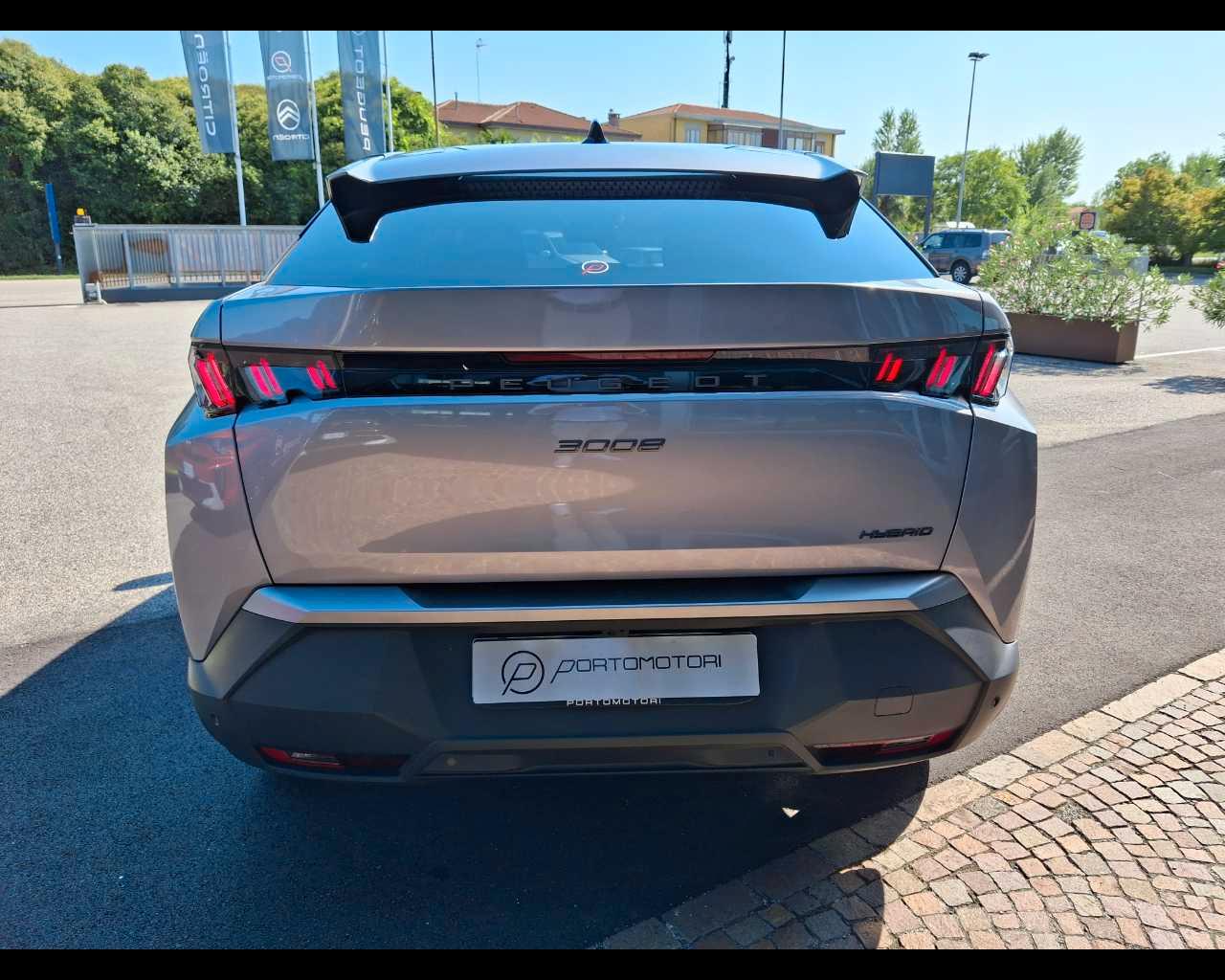 PEUGEOT Nuova 3008 ALLURE - Hybrid 136 E-DCS6