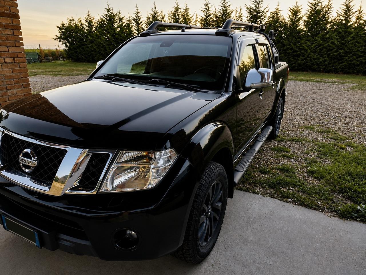 Nissan Navara 2.5 dCi 190CV 4 porte Double Cab LE