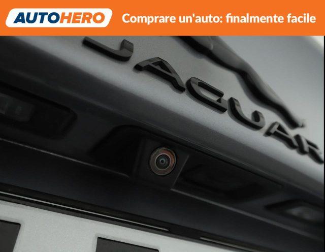 JAGUAR XE 2.0 D 204 CV aut. R-Dynamic Black