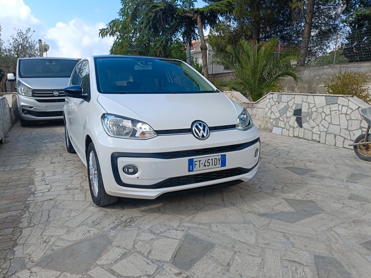 Volkswagen up! 1.0 TSI 90CV 5p. high BlueMotion Technology