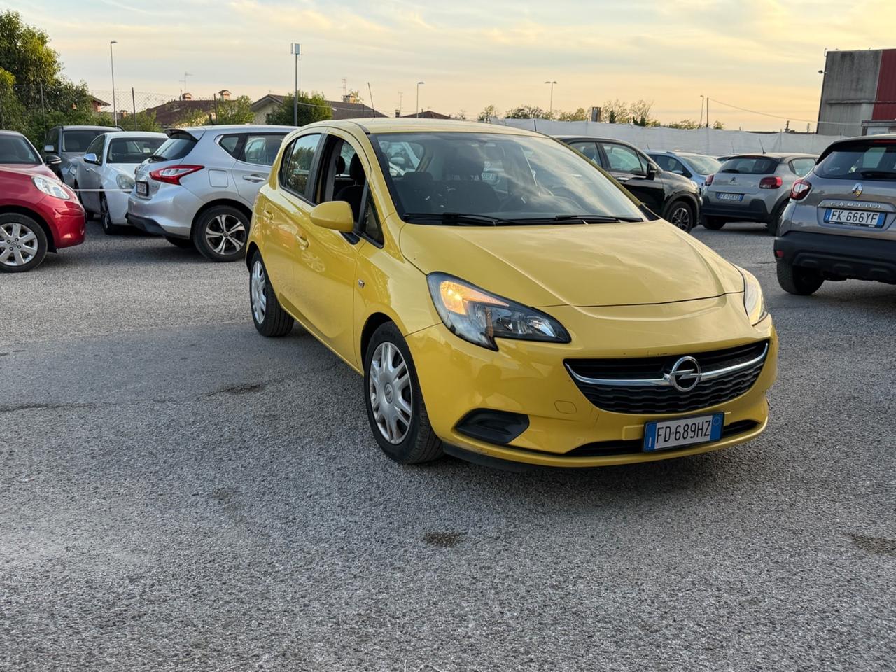 Opel Corsa 1.4 90CV 5 porte n-Joy