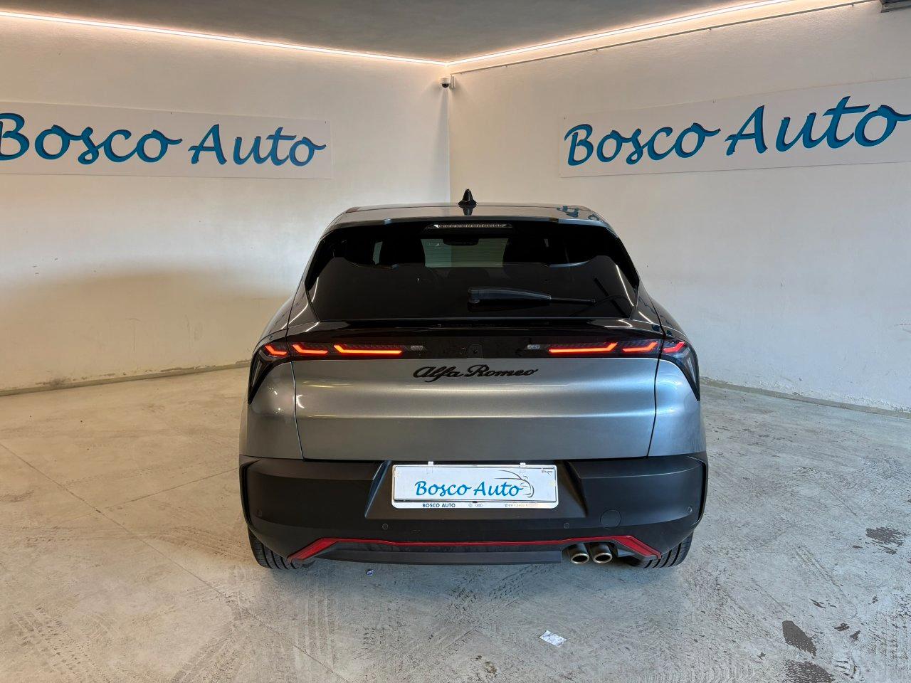 Alfa Romeo Junior 1.2 ibrida Speciale 145cv edct6
