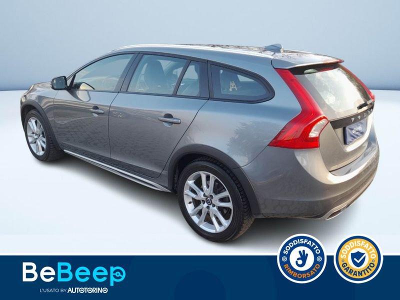 Volvo V60 Cross Country 2.4 D4 MOMENTUM AWD GEARTRONIC