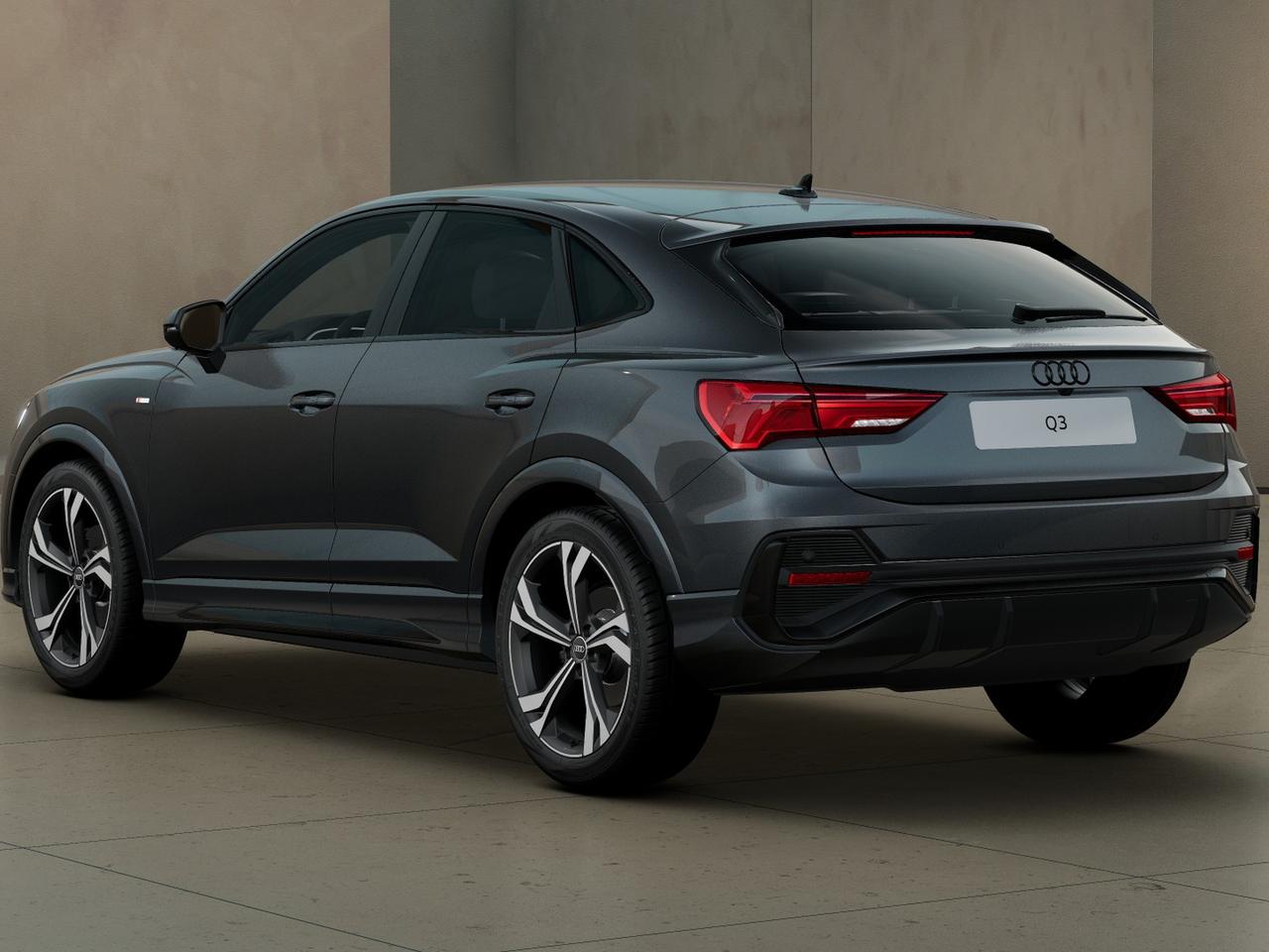 Audi Q3 sportback 35 2.0 tdi Blackline s-tronic