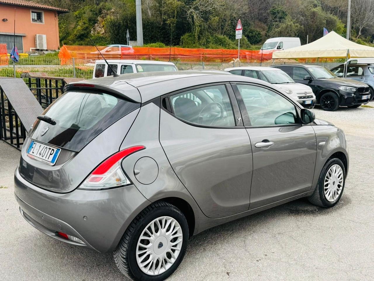 Lancia Ypsilon 1.2 69 CV 5 porte GPL Ecochic Gold