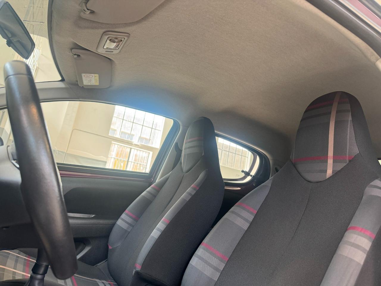 Peugeot 108 PureTech 82 5 porte Allure
