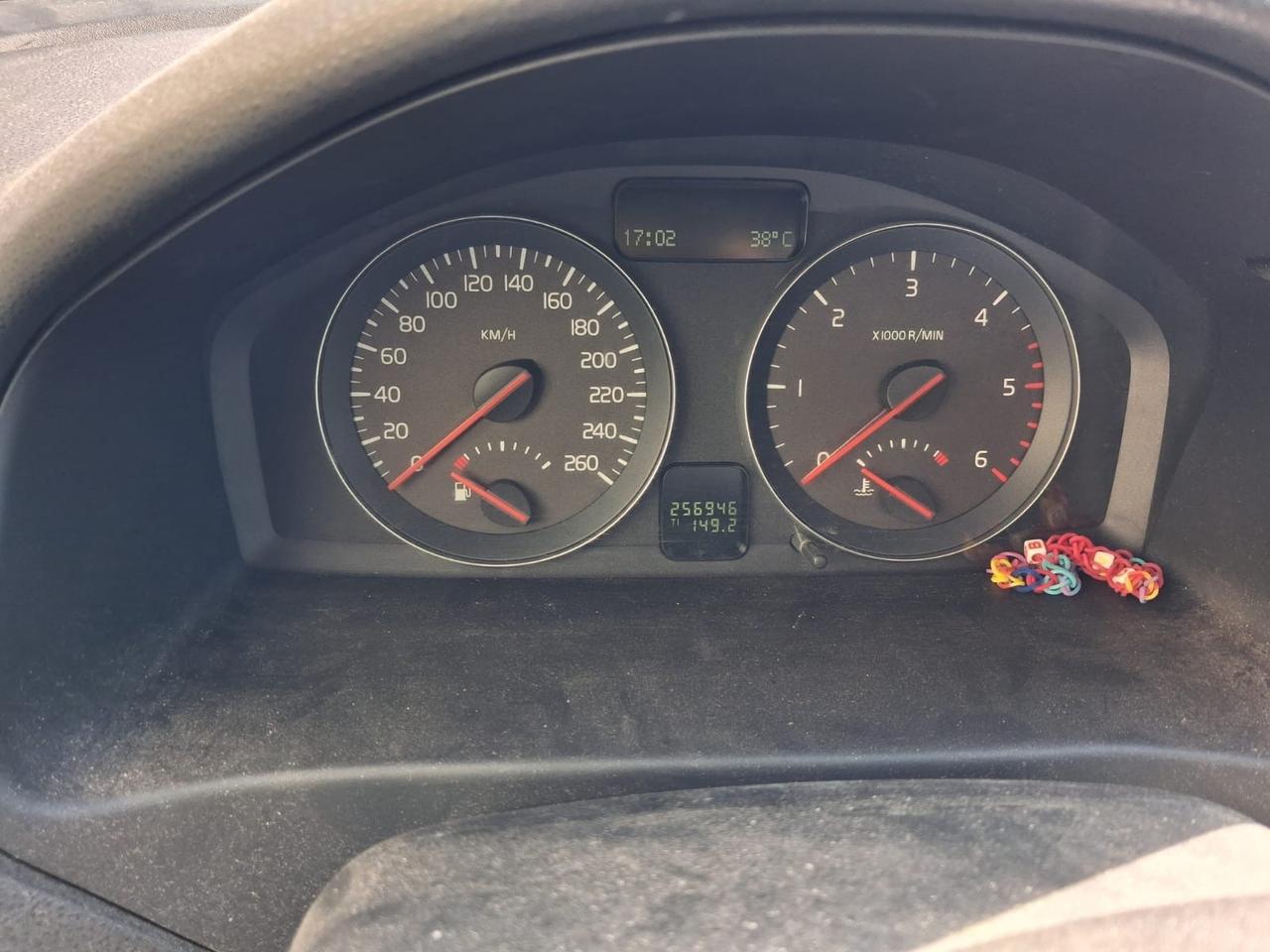 Volvo V50 D2 R-design