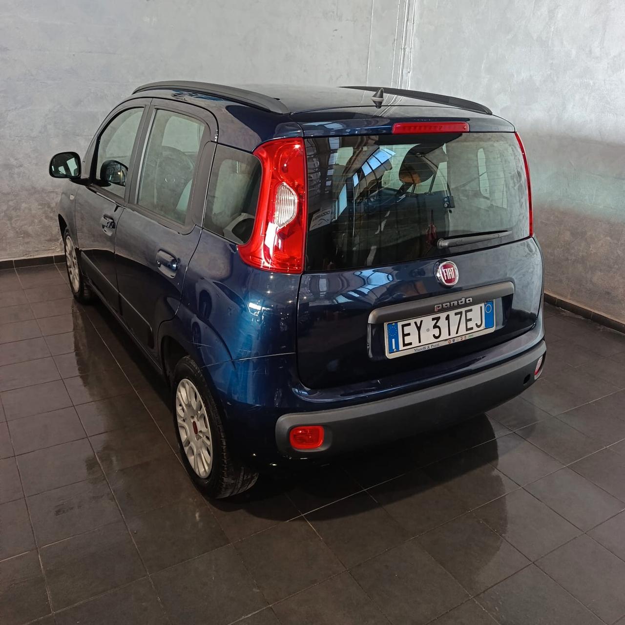 Fiat Panda 1.2 BENZINA NEOPATENTATI