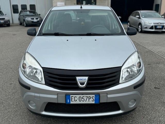 Dacia Sandero 1.2 16V Lauréate