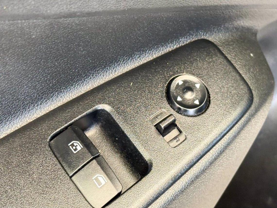HYUNDAI i10 1 0 mpi connectline navi pack