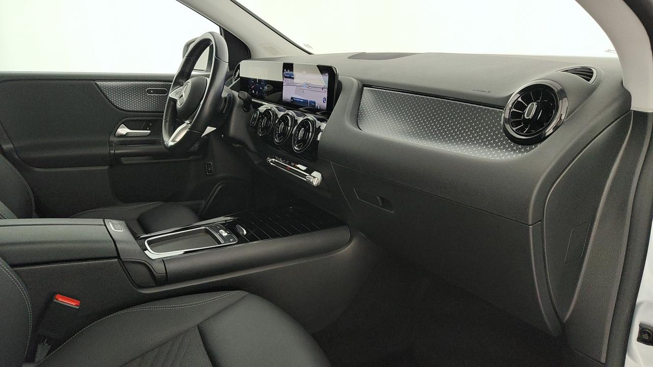 Mercedes-Benz B 180 d Advanced auto