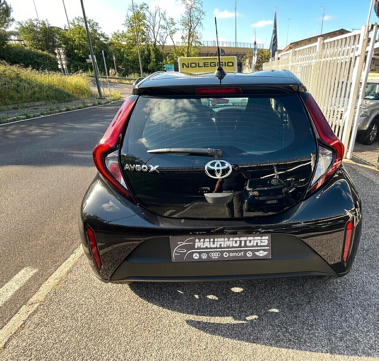 NOLEGGIO TOYOTA AYGO X 1.0 VVT - I 72 CV 5 PORTE ACTIVE