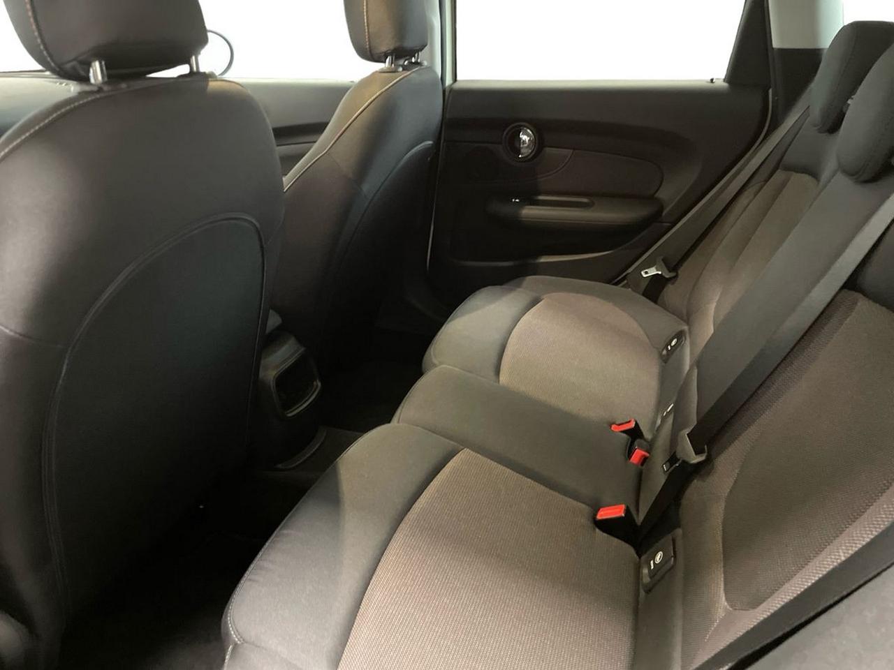 MINI Mini IV F54 2019 Clubman - Mini Clubman 1.5 One D Essential auto
