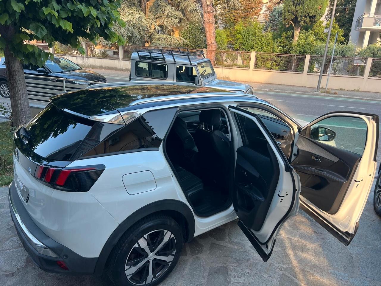 PEUGEOT 3008 BlueHDi 130 S&S CROSSWAY NEO PATENTATI
