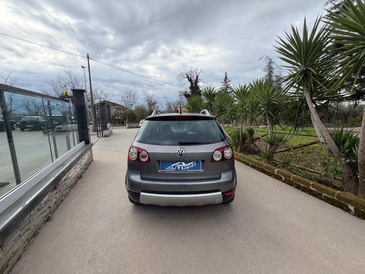 VOLKSWAGEN - Golf Plus